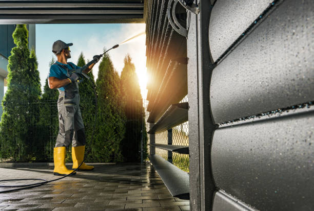 Best Roof Power Washing Services  in Alliance, OH